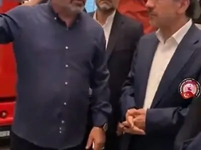 بازدید احمدی‌نژاد از کتابخانه نسخ خطی قدیمی در استانبول + فیلم