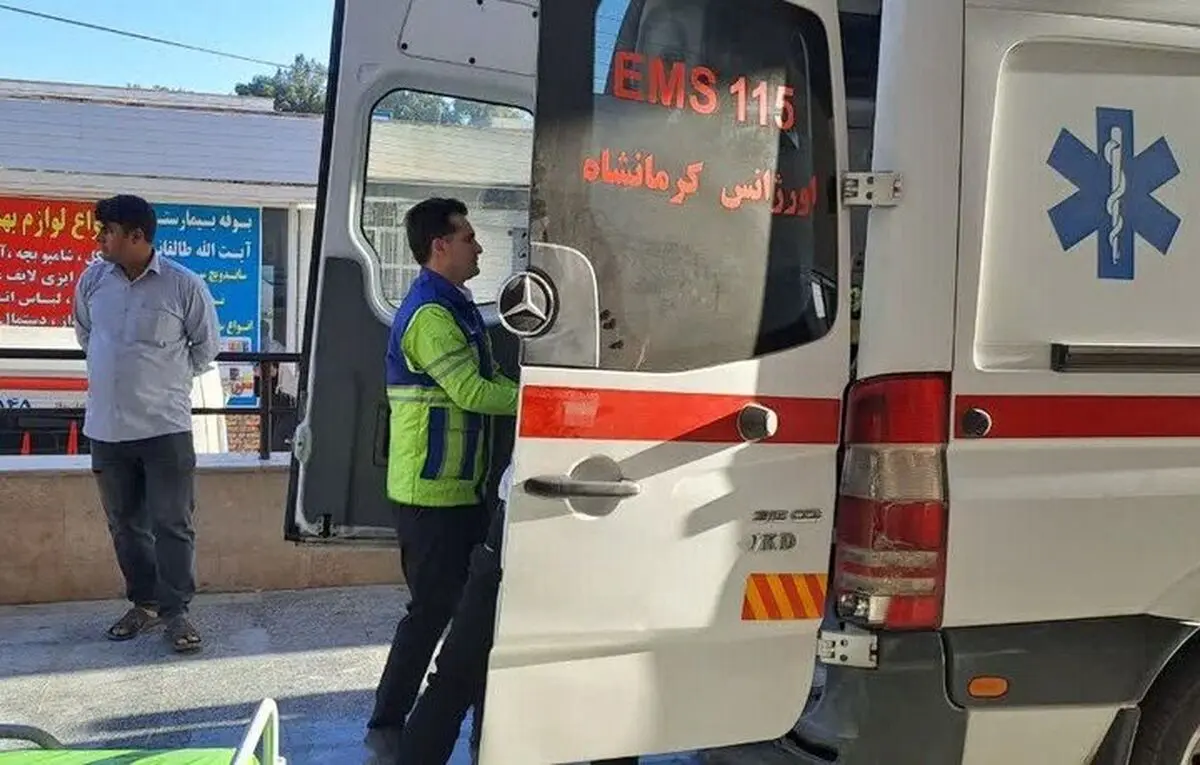 مینی‌بوس حامل کارگران کشاورزی واژگون شد/ مصدومیت ۱۴ کارگر زن و مرد