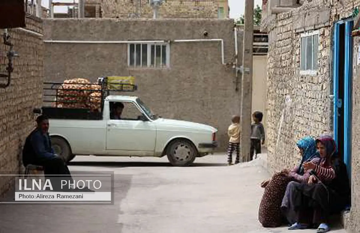 ۳۰۰ هزار نفر در حاشیه شهر زندگی می‌کنند