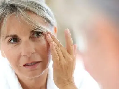چگونه بدون جراحی جوان‌ و زیباتر به‌نظر برسیم؟