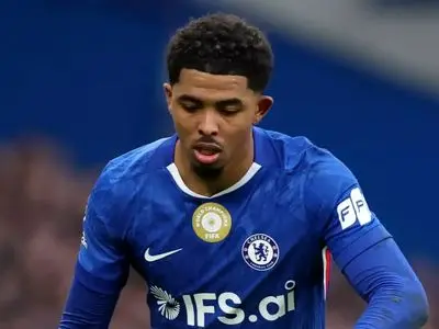 نژادپرستی به لیگ برتر کشیده شد