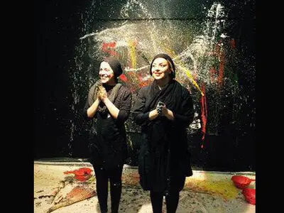 یک پرفورمنس برای معرکه‌گیران