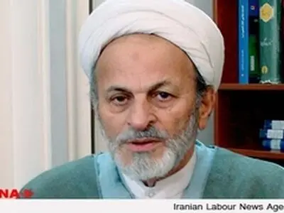 نظر شجونی درباره روحانی، هیات دولت و همایش دلواپسیم