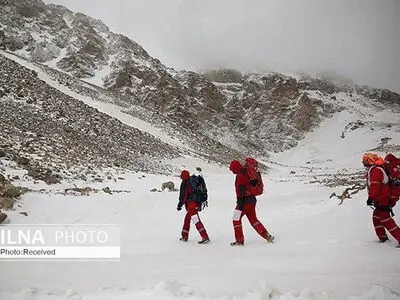 ریزش بهمن در وارنگه‌رود؛ یک کوهنورد جان باخت