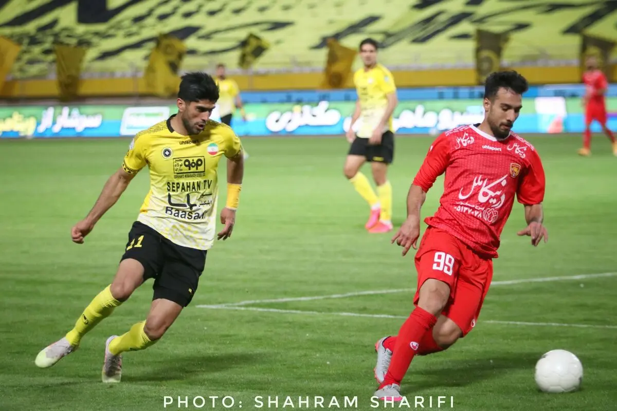 تجلیل باشگاه سپاهان از رحمتی (عکس)
