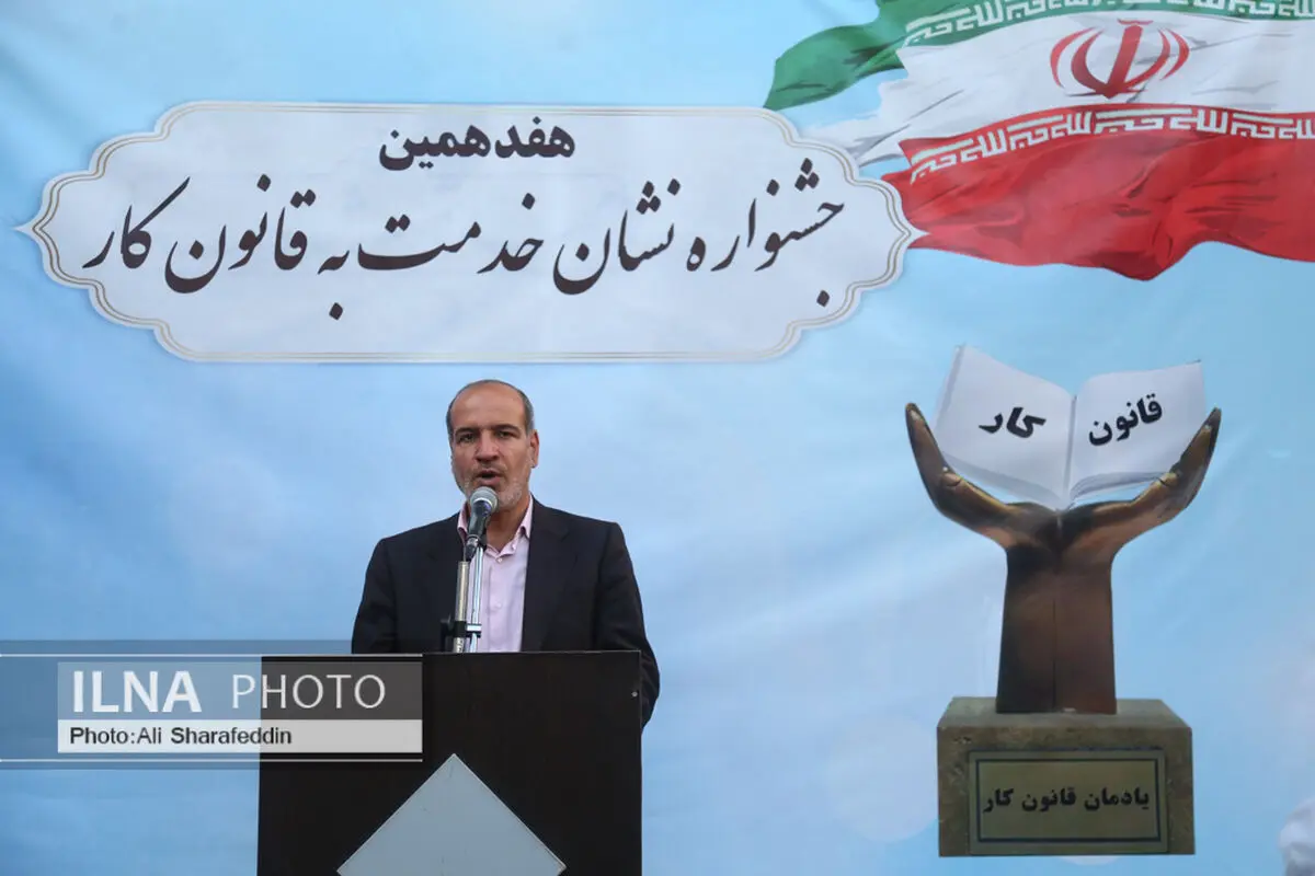 اولیا علی بیگی: قراردادهای موقت مانع آزادی تشکل‌های کارگری است