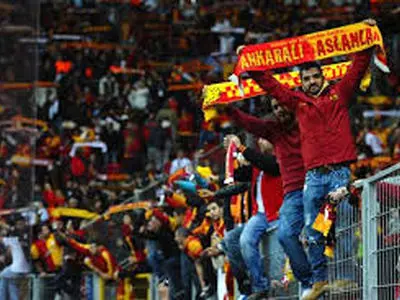 ویدئو: تسخیر اتحاد؛ جهنم گالاتاسرای در قلب منچستر