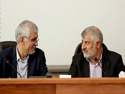 نشست مشترک شهردار تهران با فرمانده قرارگاه سازندگی خاتم‌الانبیاء (ص) 