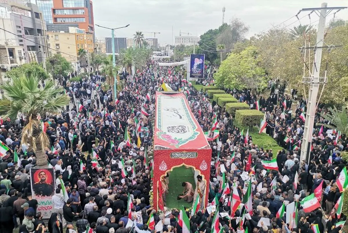 پیکیر شهید تنگسیری در بندرعباس بدرقه شد