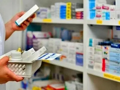 ارز ترجیحی موجب شد صنعت داروسازی از اهداف پیش رو فاصله بگیرد / برنامه‌ریزی برای برخط شدن سیستم بهداشت و درمان کشور در حال انجام است / دولتها به تنهایی نمی‌توانند تمام هزینه‌های حوزه درمان و سلامت را فراهم کنند