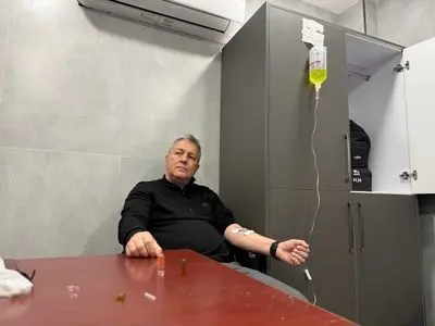 اسکوچیچ پس از بازی مس زیر سرم رفت!