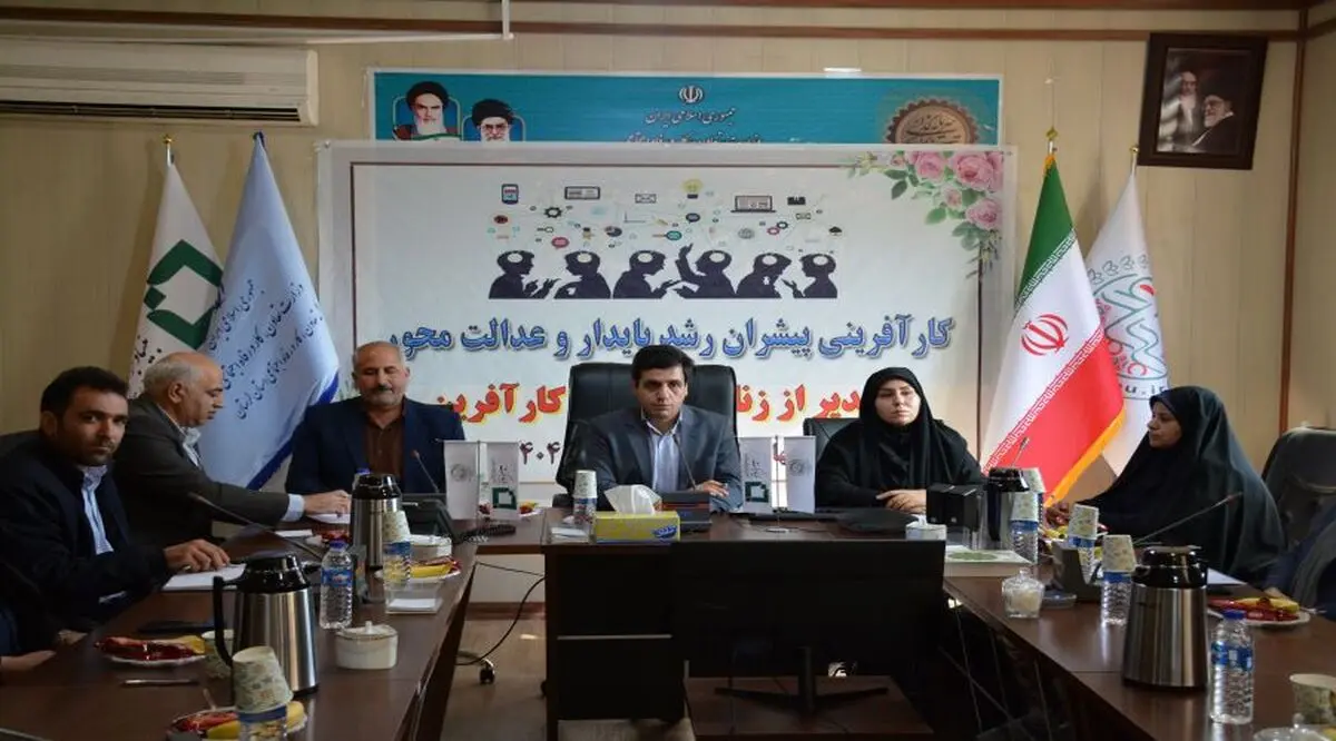 بانوان کارآفرین می توانند مسیر عدالت اقتصادی و اجتماعی را برای جامعه هموار کنند 