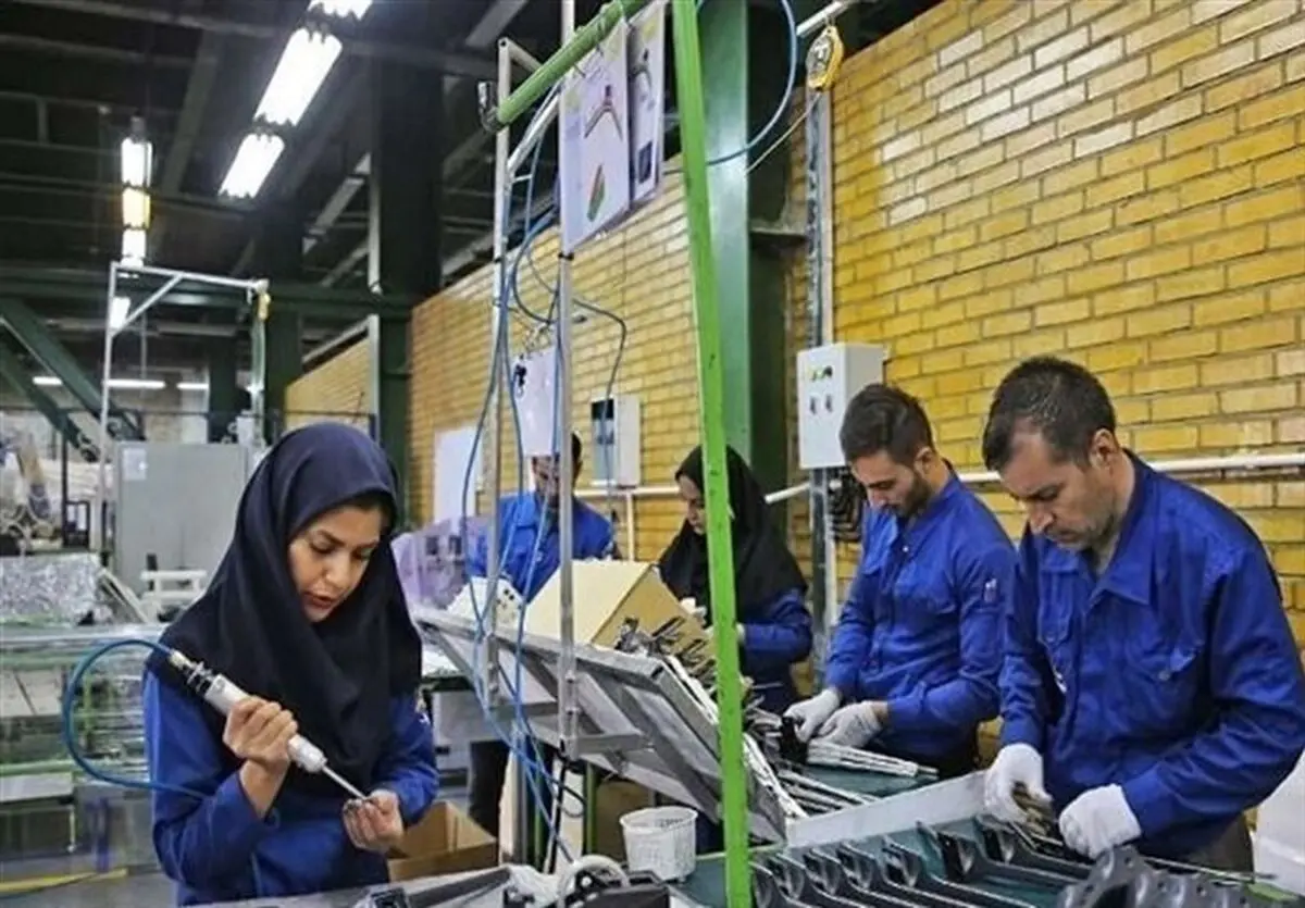 صدور 14  هزار پروانه کسب در خراسان رضوی / تصمیم گرفتیم هیچ واحد اقتصادی و کارخانه ای تعطیل نشود