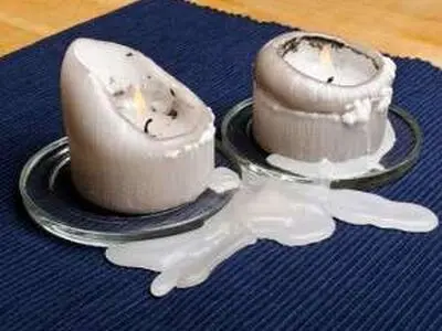 بهترین روش پاک کردن لکه شمع از سطوح مختلف