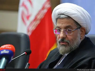 ضرورت تسلط کارکنان دستگاه قضایی به مهارت‌های ارتباطی