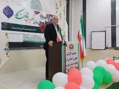 انتقاد رئیس کانون بازنشستگان اهواز به مطالبات بر زمین مانده/ افزایش حقوق کمتر از میزان تورم، خلاف قانون است