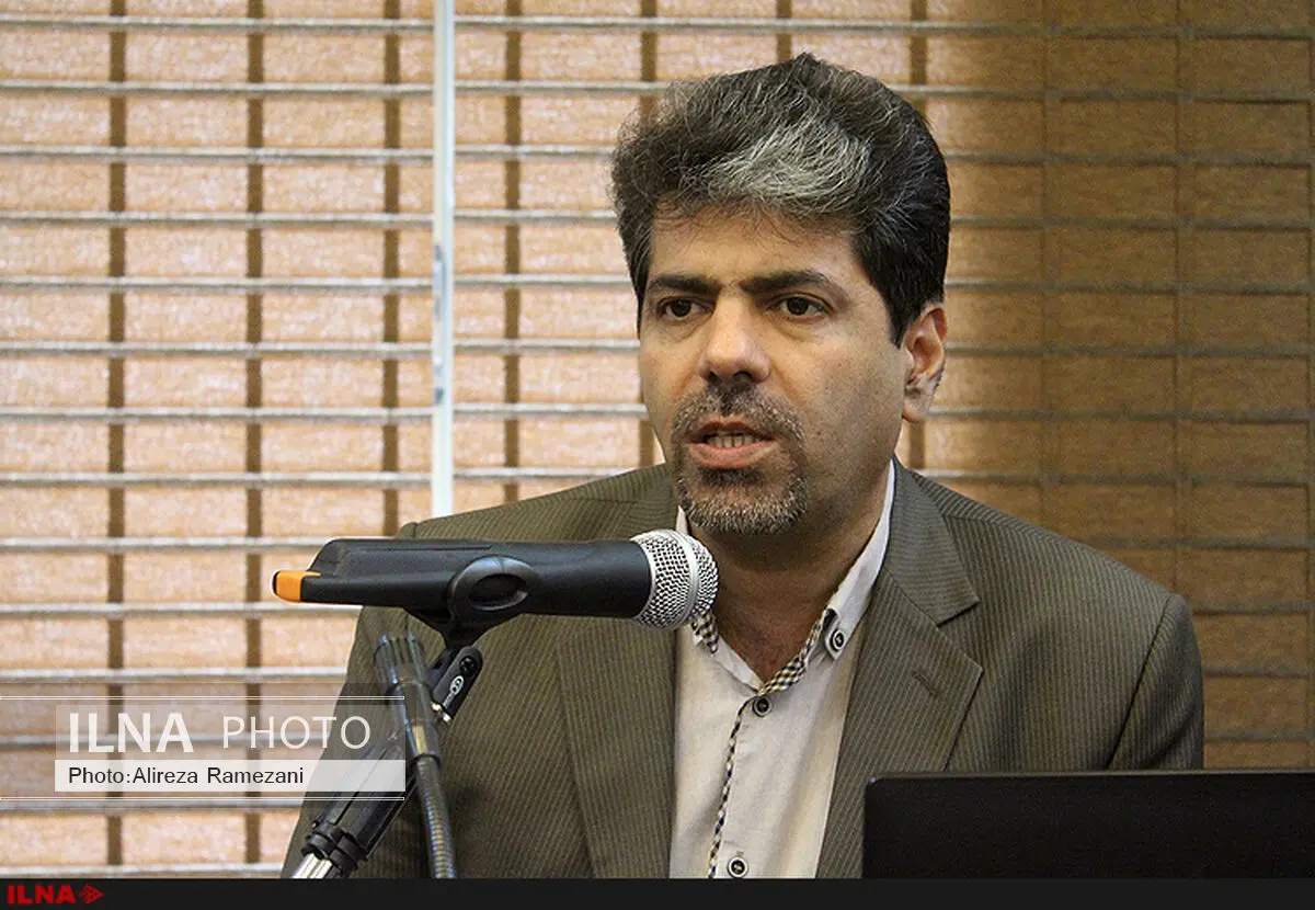 نمی‌توان منکر فشار مجلس نهم بر ربیعی شد/ وزارت کار در دولت یازدهم ۱۴ بسته اشتغال‌زایی تدوین کرد