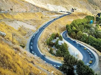 محدودیت ترافیکی در محورهای مواصلاتی شمال کشور/ جاده چالوس باز هم یکطرفه شد