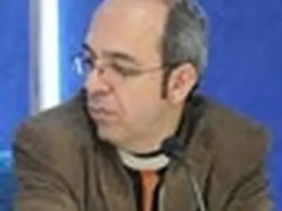 نتیجه نشستن مدیران پشت درهای بسته؛ بن‌بست فرهنگی است