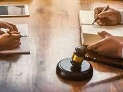 معرفی بهترین موسسات حقوقی و دفاتر وکالت تهران