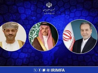گفتگوی تلفنی وزیر امور خارجه کشورمان با وزرای امور خارجه عمان و عربستان