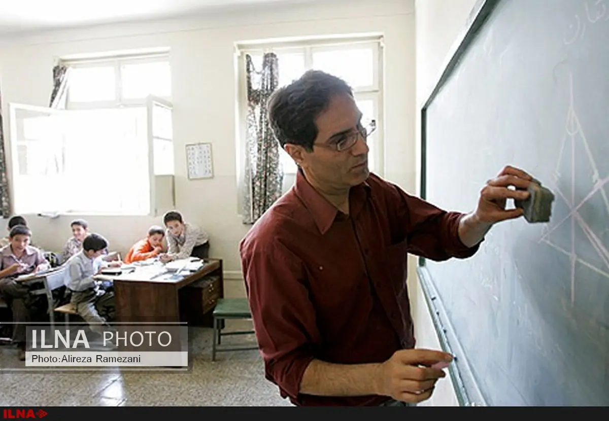 انتقاد فرهنگیان به ابهامات مالی در صندوق ذخیره فرهنگیان