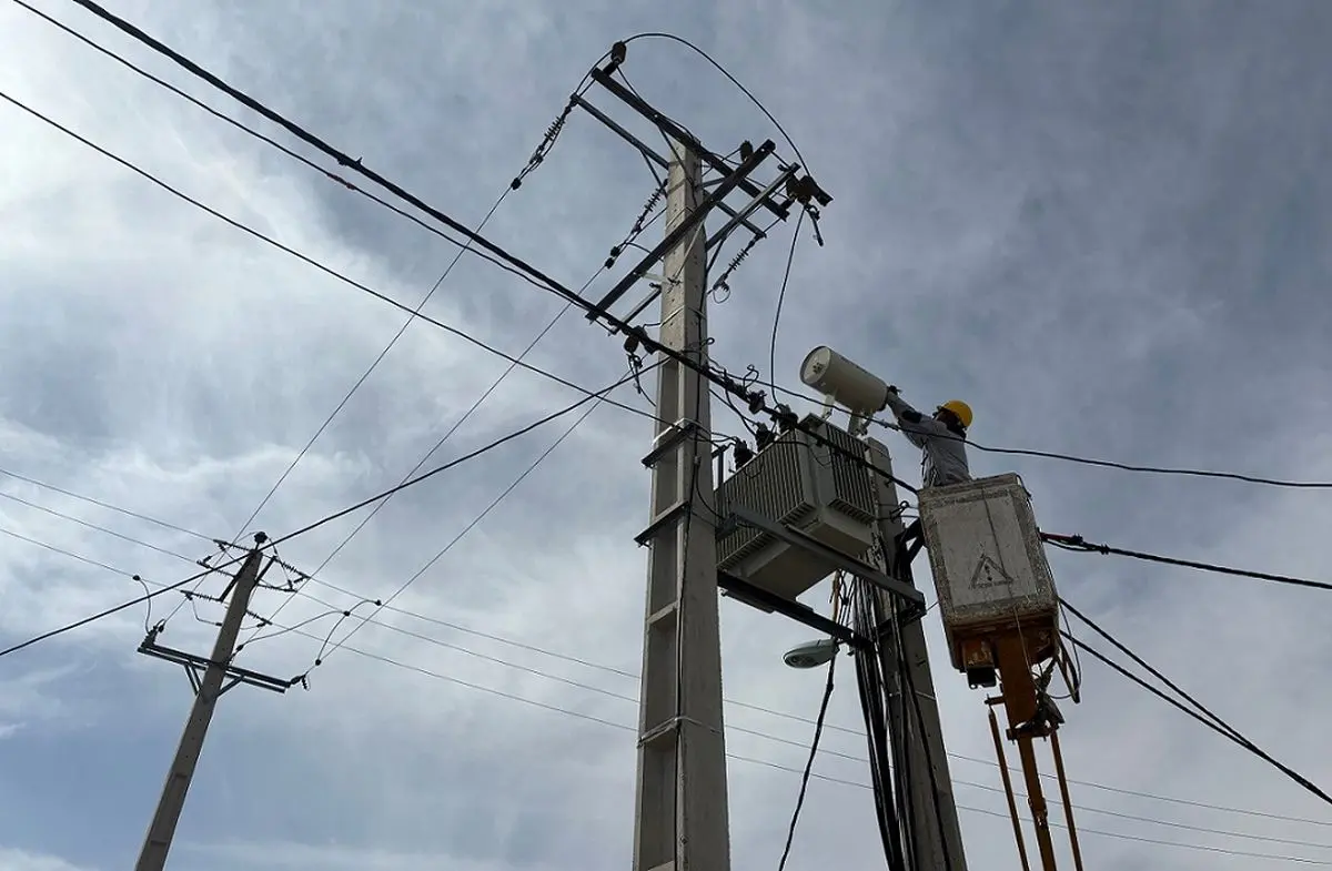 ٤٠ دستگاه ترانسفورماتور مخاطره‌آمیز داراب تعمیر شد