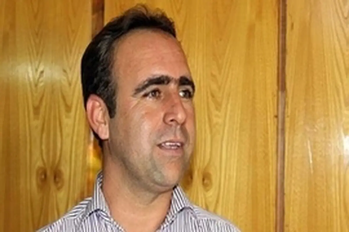 " نگار " پا جای پای " احمد " گذاشت