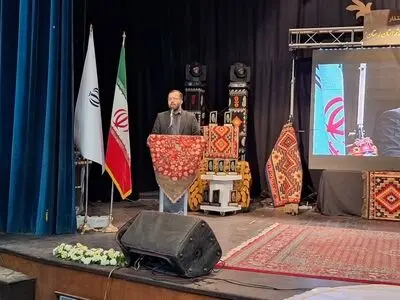 هنر زبان زیبای بیان ارزش‌هاست/ جشنواره سی و هفتم نقطه عطف تئاتر بروجرد