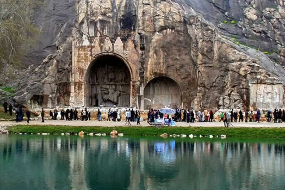 بیش از ۱۱۰ هزار گردشگر طی ایام نوروز از طاق بستان بازدید کردند