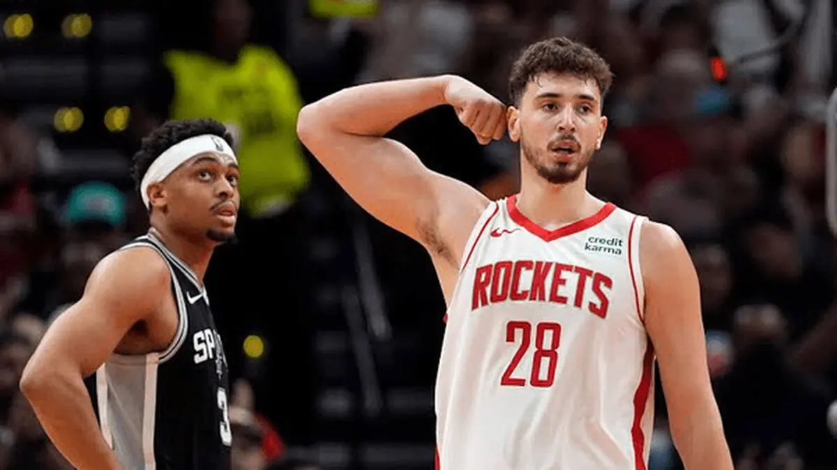 شب درخشان ستاره هیوستون در NBA