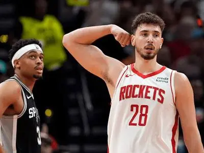 شب درخشان ستاره هیوستون در NBA