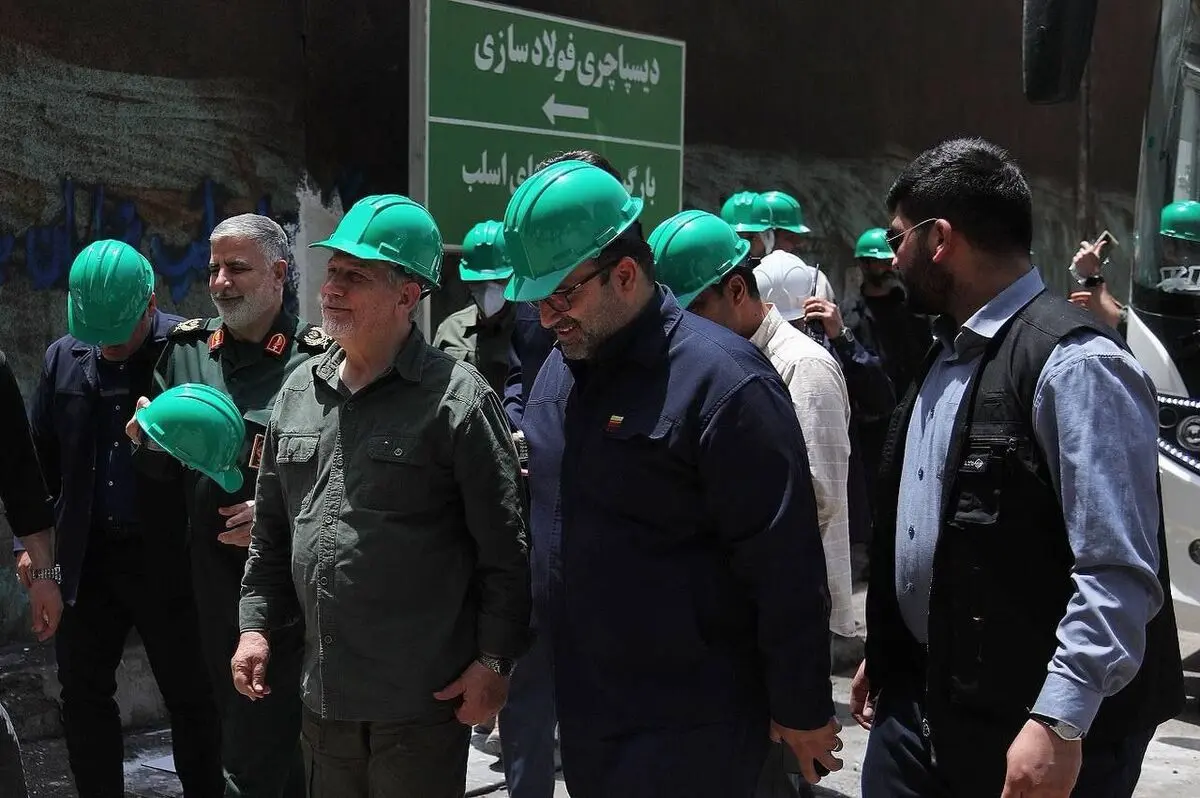 بازدید دستیار ویژه و مشاور عالی فرمانده معظم کل قوا از شرکت فولاد خوزستان