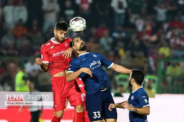 دیدار تیم های فوتبال پرسپوایس تهران و گل گهر سیرجان