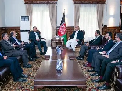 دیدار نماینده وزارت خارجه در امور افغانستان با حنیف اتمر