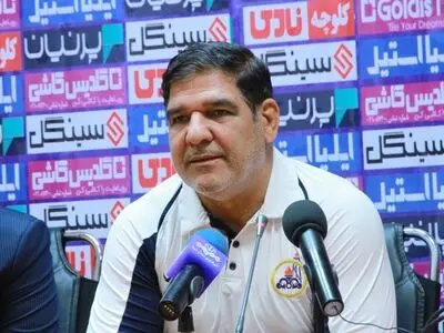 مهاجری: نباید موج سینوسی گریبان ما را بگیرد/ مجبوریم چند هفته نتیجه‌گرا بازی کنیم