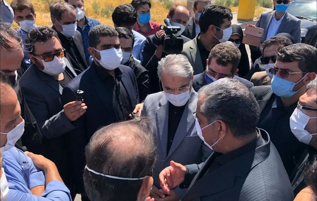 کارگران منتظر تحقق وعده‌های نوبخت هستند/ استانداری مشکلات را با رئیس قوه قضاییه درمیان می‌گذارد