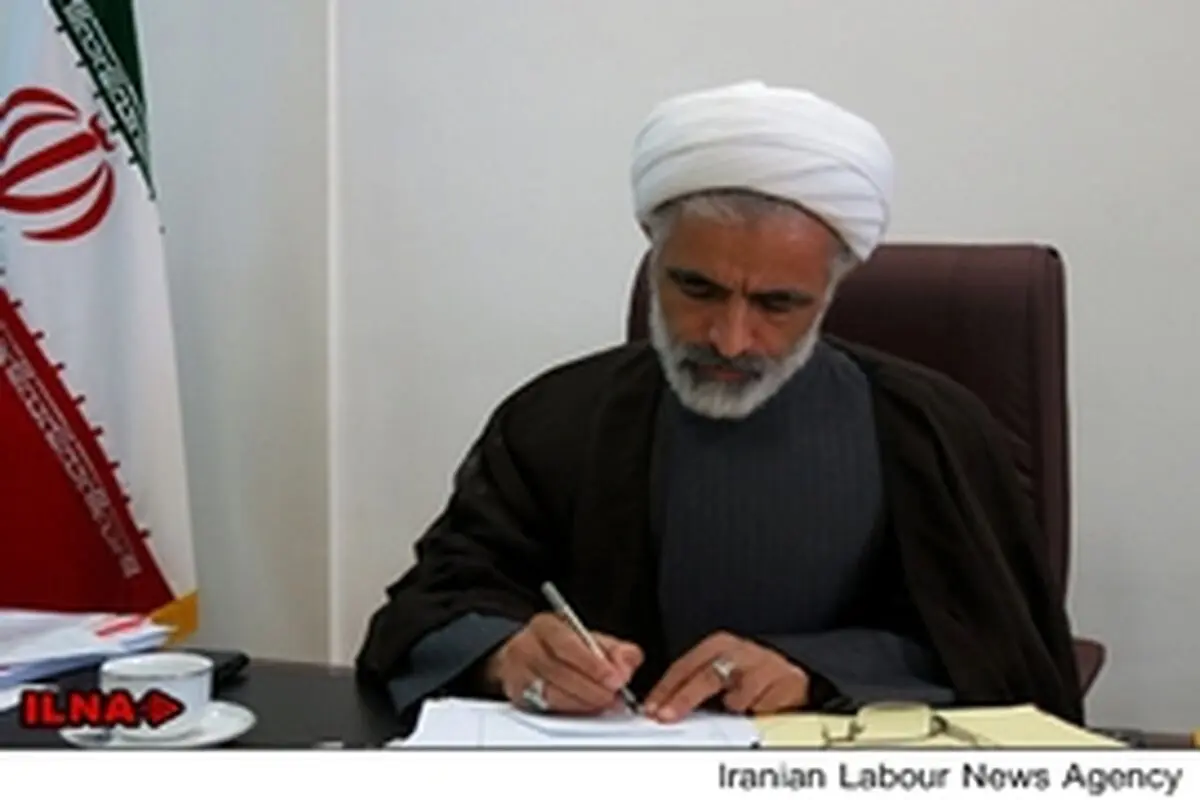 هیچ‌کس در نهاد ریاست جمهوری تابعیت دو گانه ندارد