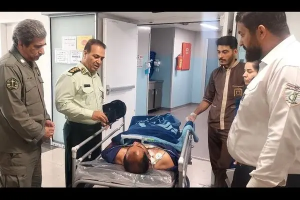 عیادت سرپرست یگان حفاظت سازمان محیط‌ زیست از محیط‌بان شاهرودی