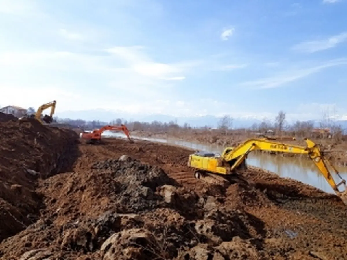 ساماندهی رودخانه های شهرستان صومعه‌سرا در دست انجام است
