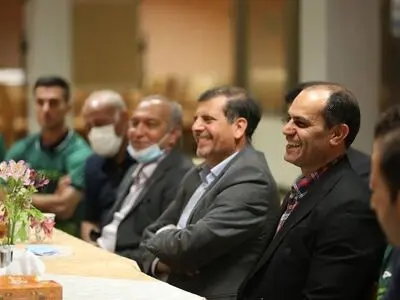 سرپرست سابق ذوب‌آهن: تارتار مطالعات روانشناسی خود را افزایش دهد/ بودجه باشگاه ذوب آهن کم نیست/ از افراد ماهر در باشگاه استفاده نمی‌شود