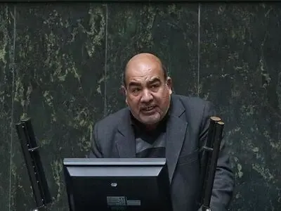 چه کسی می‌خواهد در مقابل تک تازی بانک‌ها مقابله کند؟