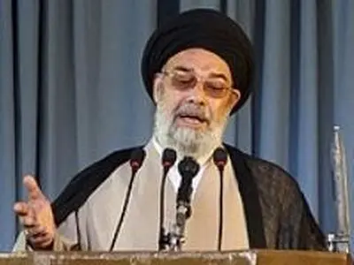 عکس‌هایی به من رسیده که زنان کنار زاینده‌رود مثل اروپا عکس گرفته‌اند / همین کارها را می‌کنید که رودخانه خشک شد 