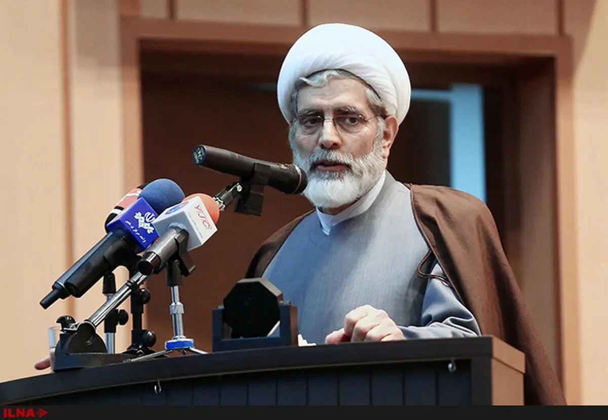 برای دفاع از حقوق انسانی و کرامت افراد وارد عرصه انتخابات شده‌ام