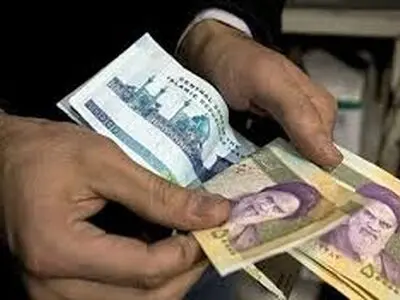 کارگران در سال ۱۴۰۴ چند ساعت باید کار کنند؟ + اینفوگرافیک