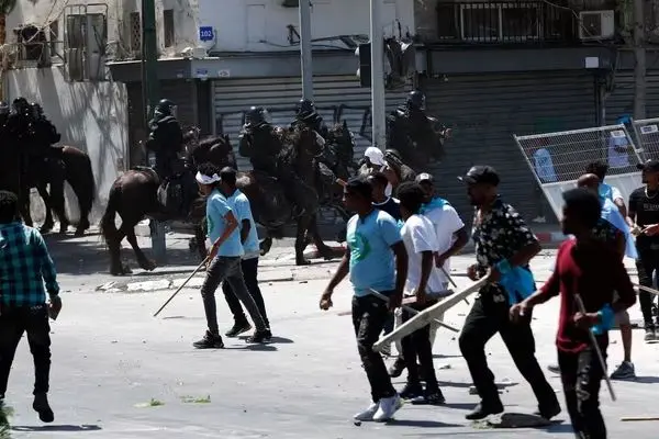 Israeli regime forces open fire on Eritrean protesters in Tel Aviv