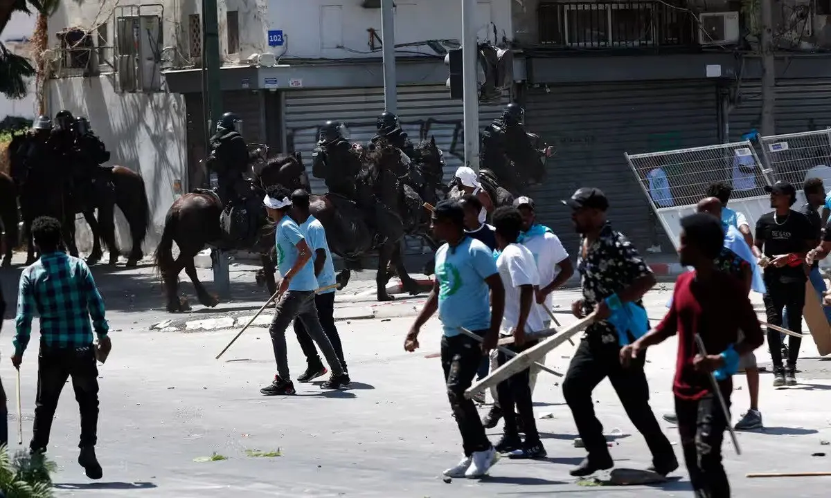 Israeli regime forces open fire on Eritrean protesters in Tel Aviv