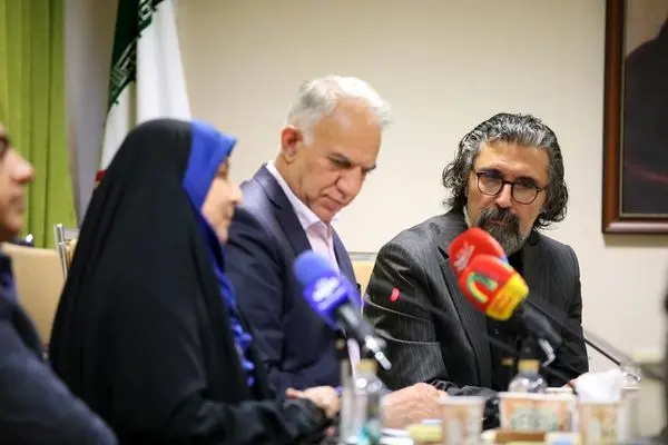 از سالن تا ساحل؛ نوای موسیقی نواحی در بندر می‌پیچد/ هدف ما روشن نگه‌داشتن چراغ موسیقی نواحی است