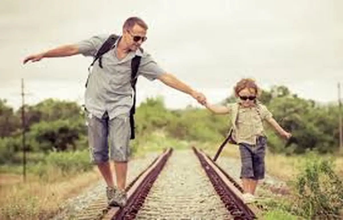 جواب جالب بچه ها به سوال «باباتونو مثل چی می‌بینید؟» + فیلم