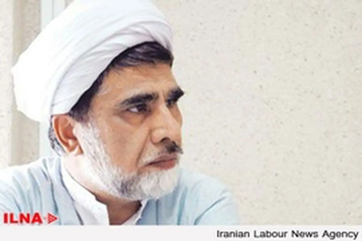 افراطیون چوب لای چرخ دولت می‌گذارند